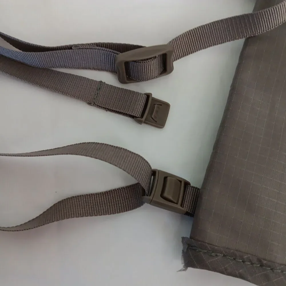 REI Co-Op Slim Neck Wallet Soft Detachable 12"-24" Strap Grey 5 Pockets Discreet - Picture 11 of 15